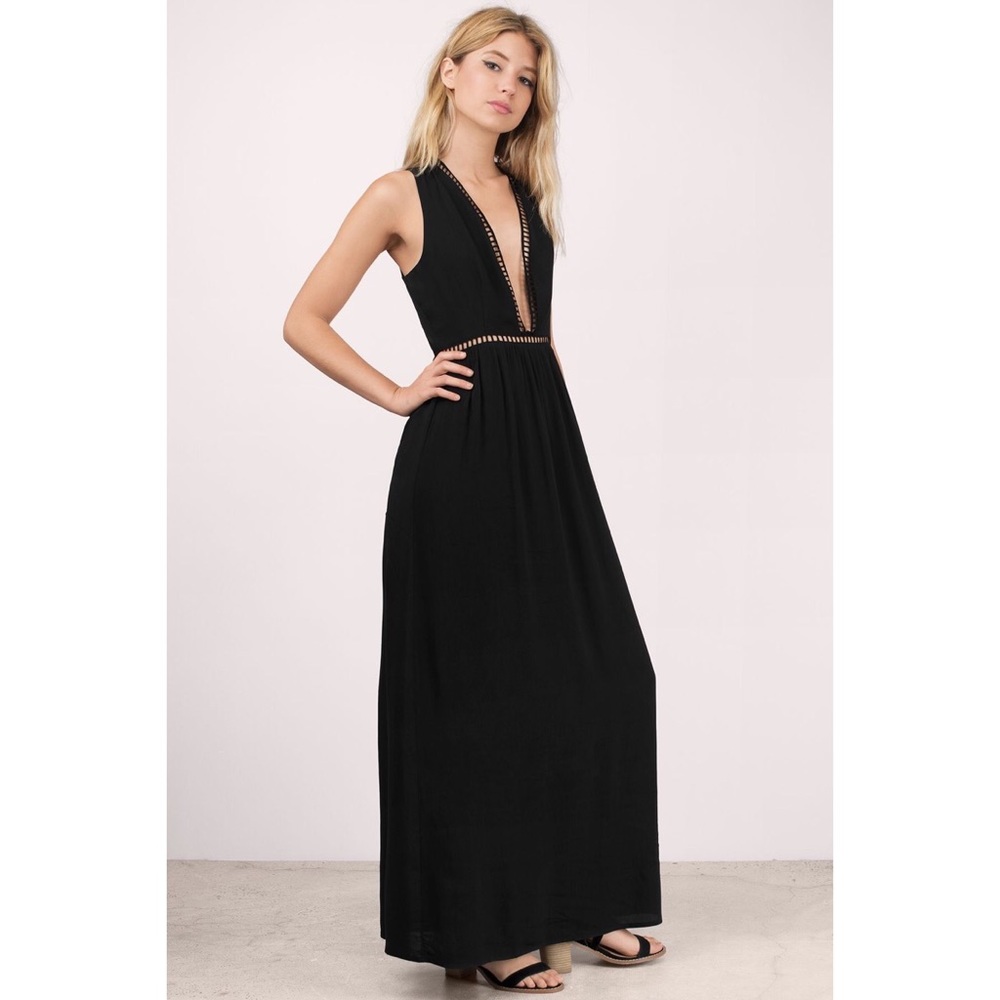 Tobi Maxi Dress in Black with deep V